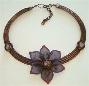 SARAH CAVENDER LOTUS FLOWER WITH CENTER STONE ON CURVED NECKLACE WITH 2 STONE STATIONS