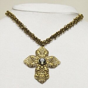 SARAH CAVENDER FILIGREE CROSS WITH FACETED STONE ON FLUFFY DOUBLE RING CHAIN
