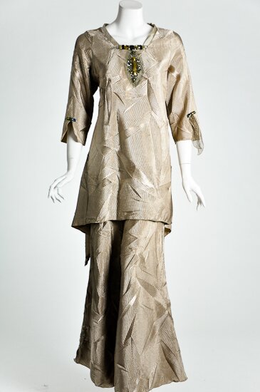 Barely There Tunic By Lee Andersen