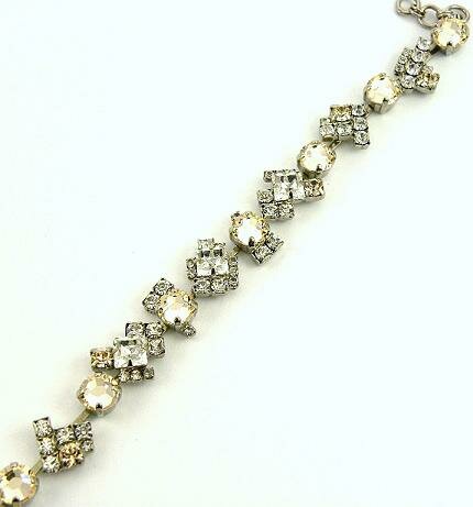SORRELLI SNOW BUNNY SWAROVSKI CRYSTAL BRACELET