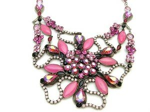 **SPECIAL ORDER**Sorrelli Gum Drop Crystal Necklace