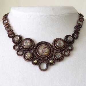 SARAH CAVENDER FANCY OVAL CHAIN WITH PRINCESS FILIGREE ORNAMENT CENTER and STONES