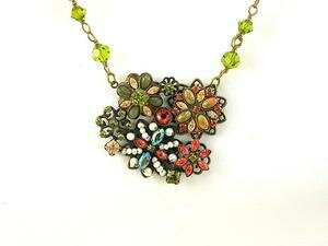 SORRELLI ROSEWOOD SWAROVSKI CRYSTAL PENDANT