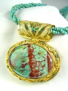 DRAGONS BLOOD JAPSER OVAL PENDANT ON TURQUOISE GLASS BEADS BY BARBARA GARWOOD
