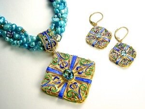 Blue Topaz Gift Box Set on Pearls By Barbara Garwood