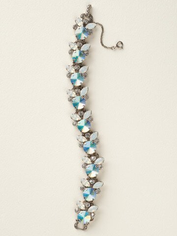 **SPECIAL ORDER**Sorrelli White Bridal Crystal Bracelet